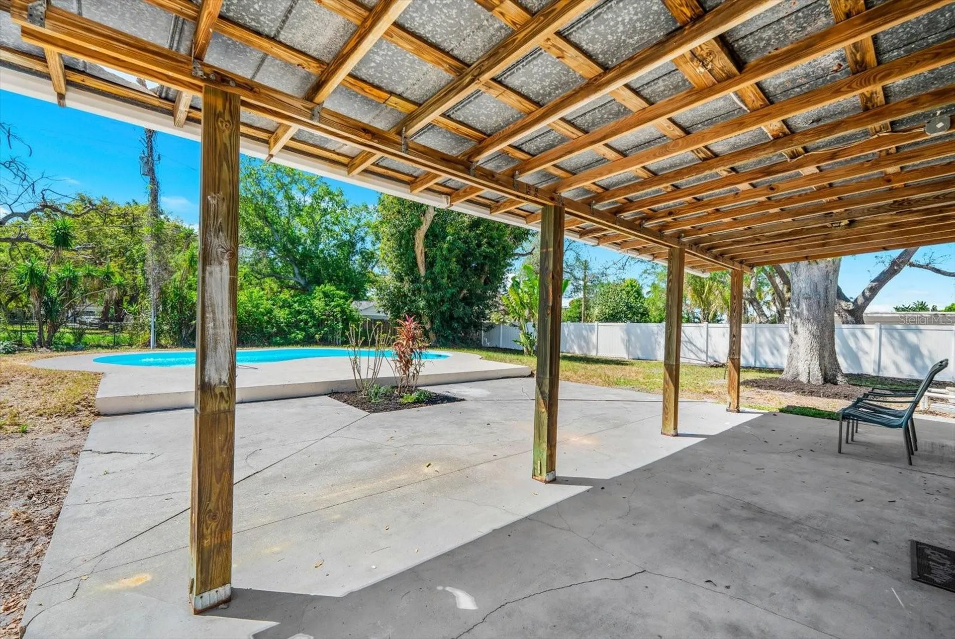 7807 Senrab Drive Bradenton FL 34209