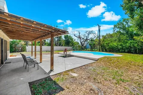 7807 Senrab Drive Bradenton FL 34209