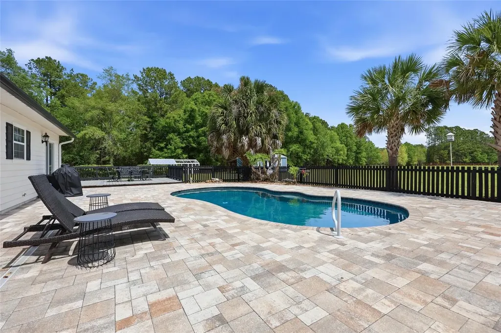 25209 N County Road 1491 Alachua FL 32615