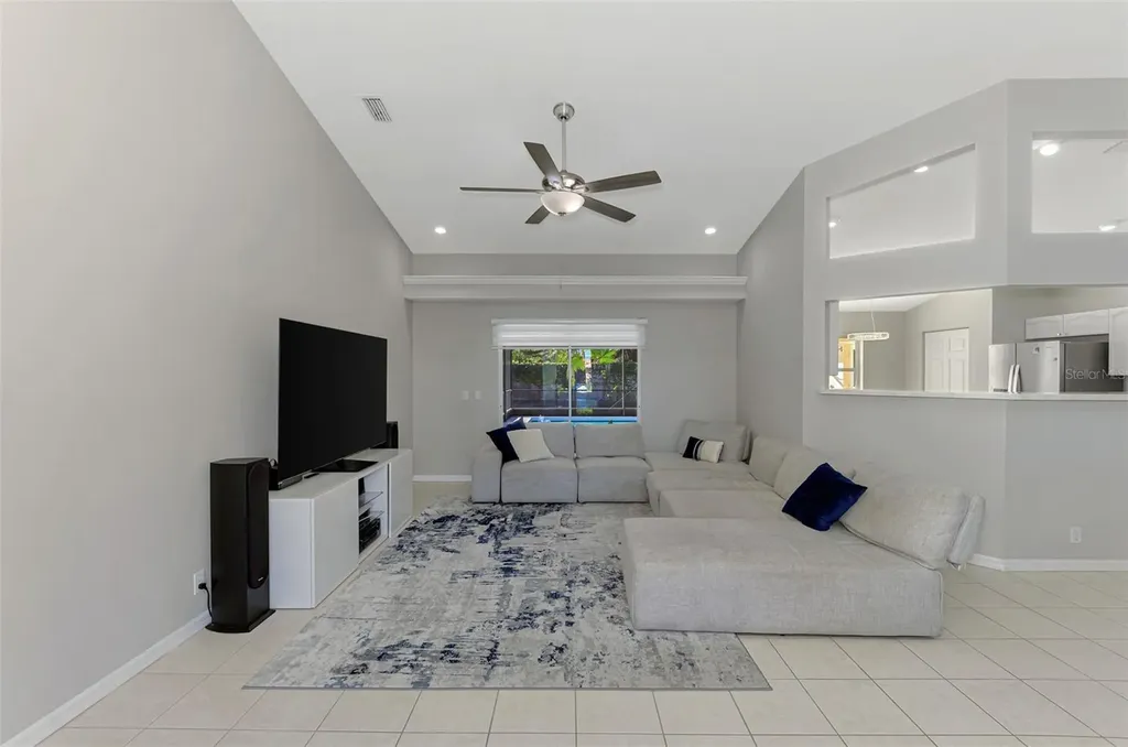 6632 Deering Circle Sarasota FL 34240