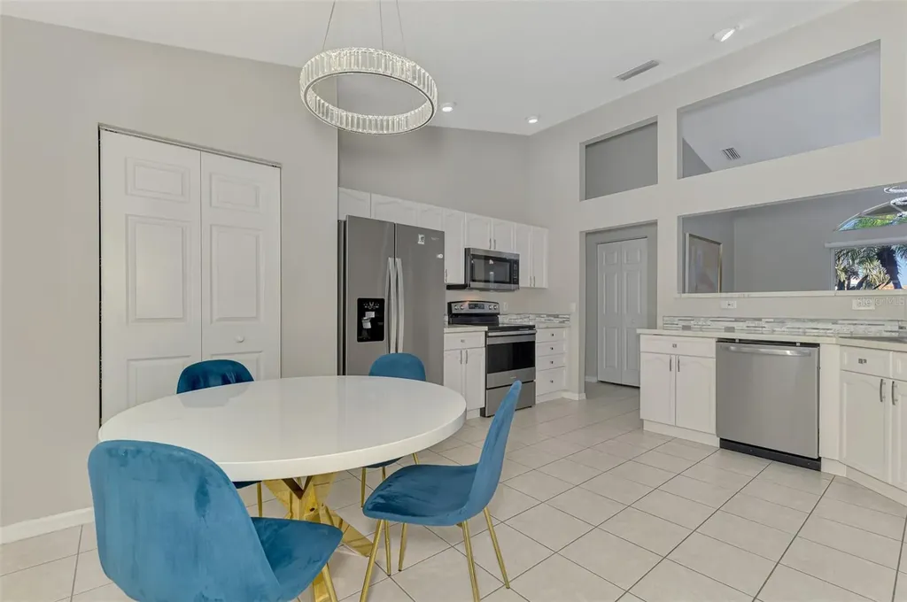 6632 Deering Circle Sarasota FL 34240