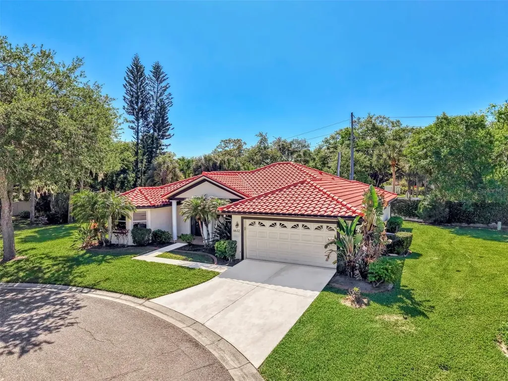 6632 Deering Circle Sarasota FL 34240