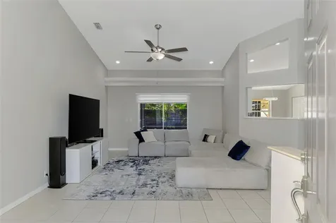 6632 Deering Circle Sarasota FL 34240