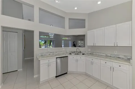 6632 Deering Circle Sarasota FL 34240
