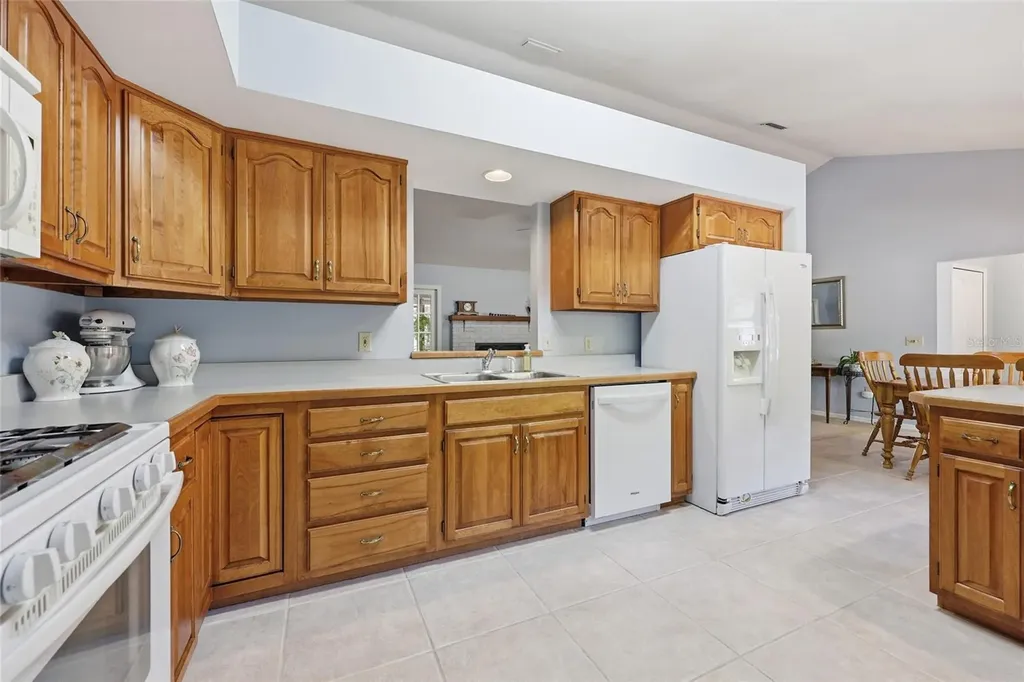 15223 NW State Road 45 High Springs FL 32643
