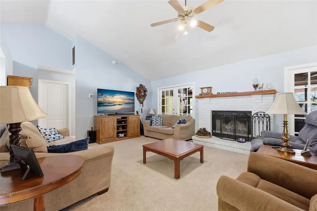 15223 NW State Road 45 High Springs FL 32643