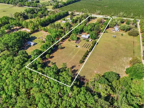 15223 NW State Road 45 High Springs FL 32643