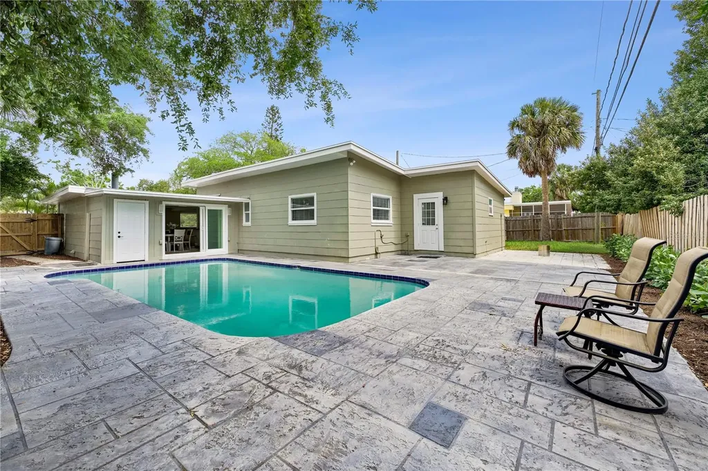 7310 11th Avenue N St Petersburg FL 33710