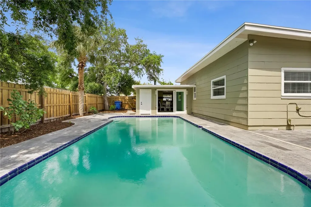 7310 11th Avenue N St Petersburg FL 33710