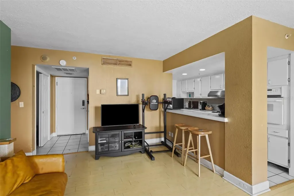 470 3rd Street S St Petersburg FL 33701