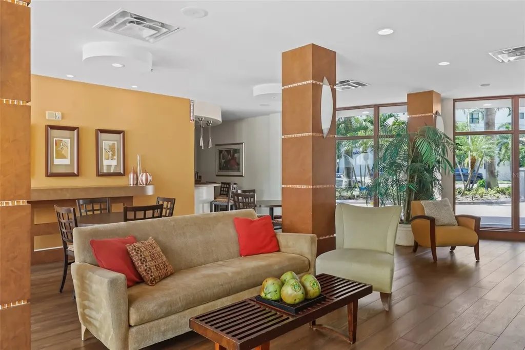470 3rd Street S St Petersburg FL 33701