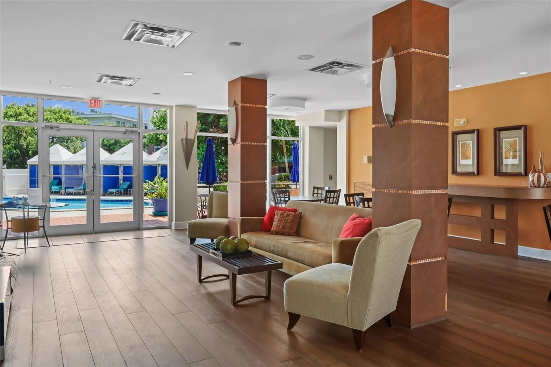 470 3rd Street S St Petersburg FL 33701