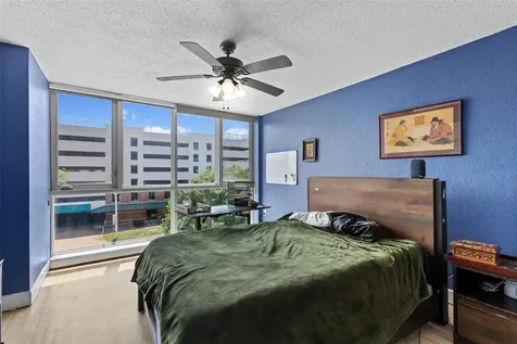 470 3rd Street S St Petersburg FL 33701