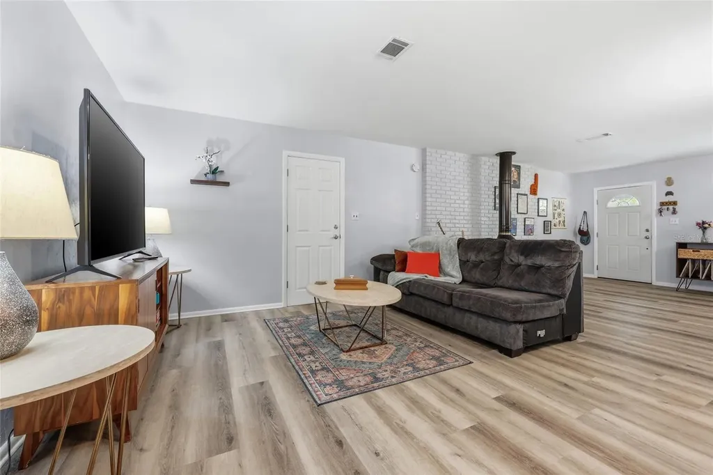 4706 NW 28th Terrace Gainesville FL 32605