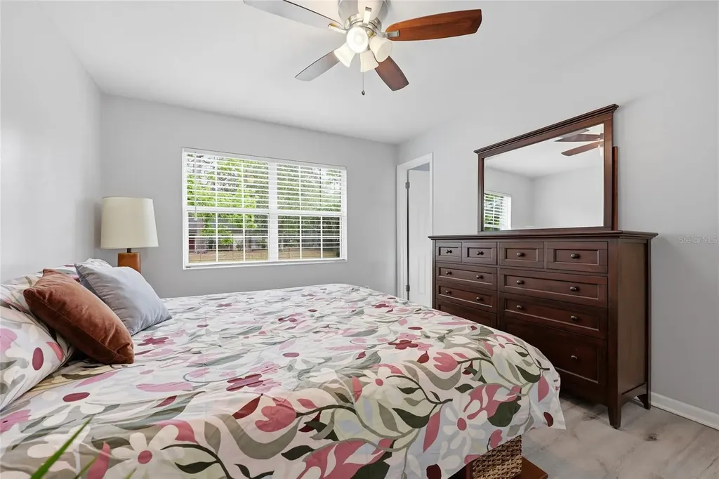 4706 NW 28th Terrace Gainesville FL 32605