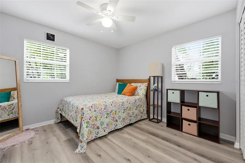 4706 NW 28th Terrace Gainesville FL 32605