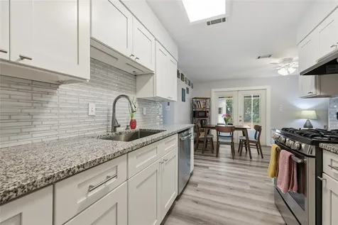 4706 NW 28th Terrace Gainesville FL 32605