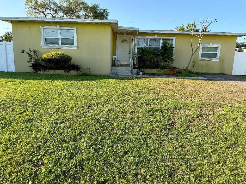 3624 Abington Avenue S St Petersburg FL 33711