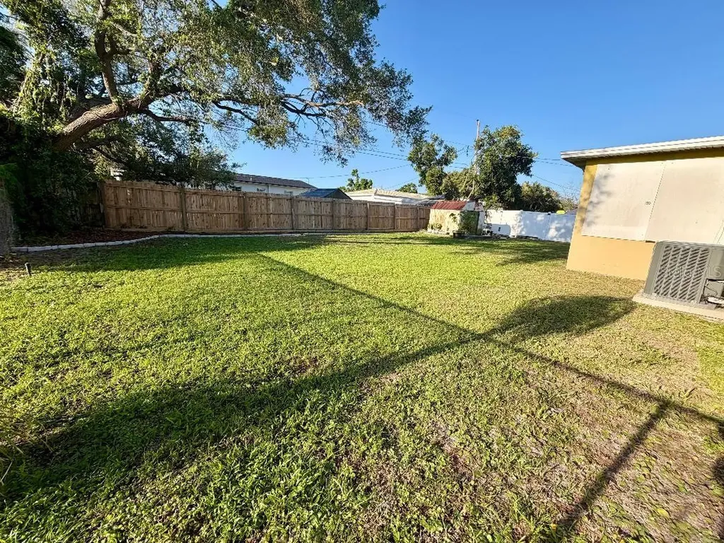 3624 Abington Avenue S St Petersburg FL 33711