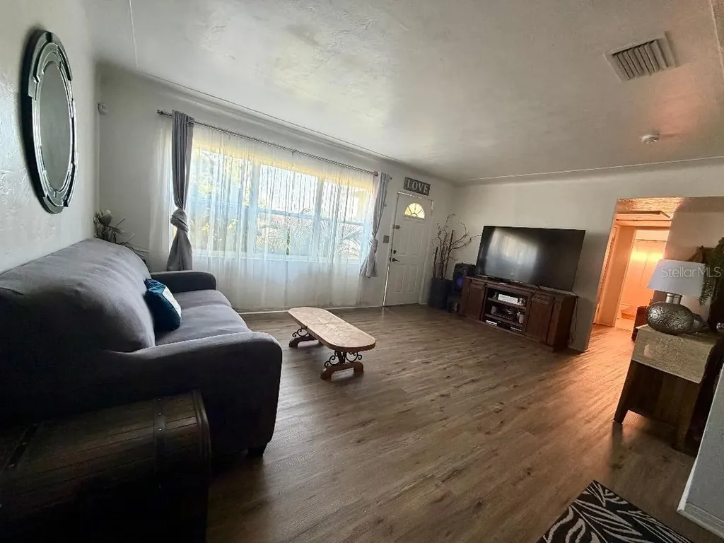 3624 Abington Avenue S St Petersburg FL 33711