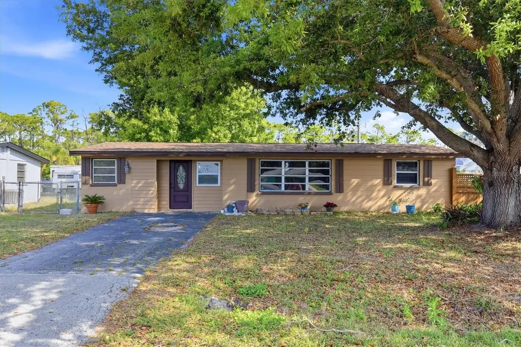 8362 Pelican Road Englewood FL 34224