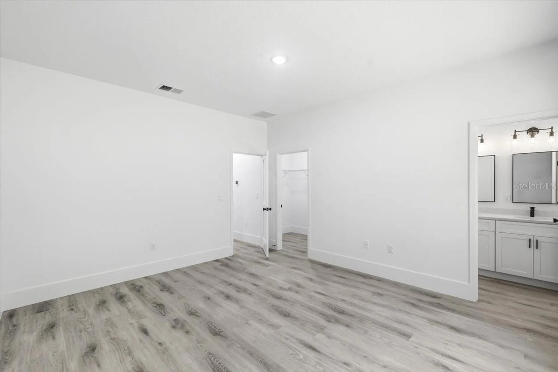 2670 W Fairway Loop Citrus Springs FL 34434