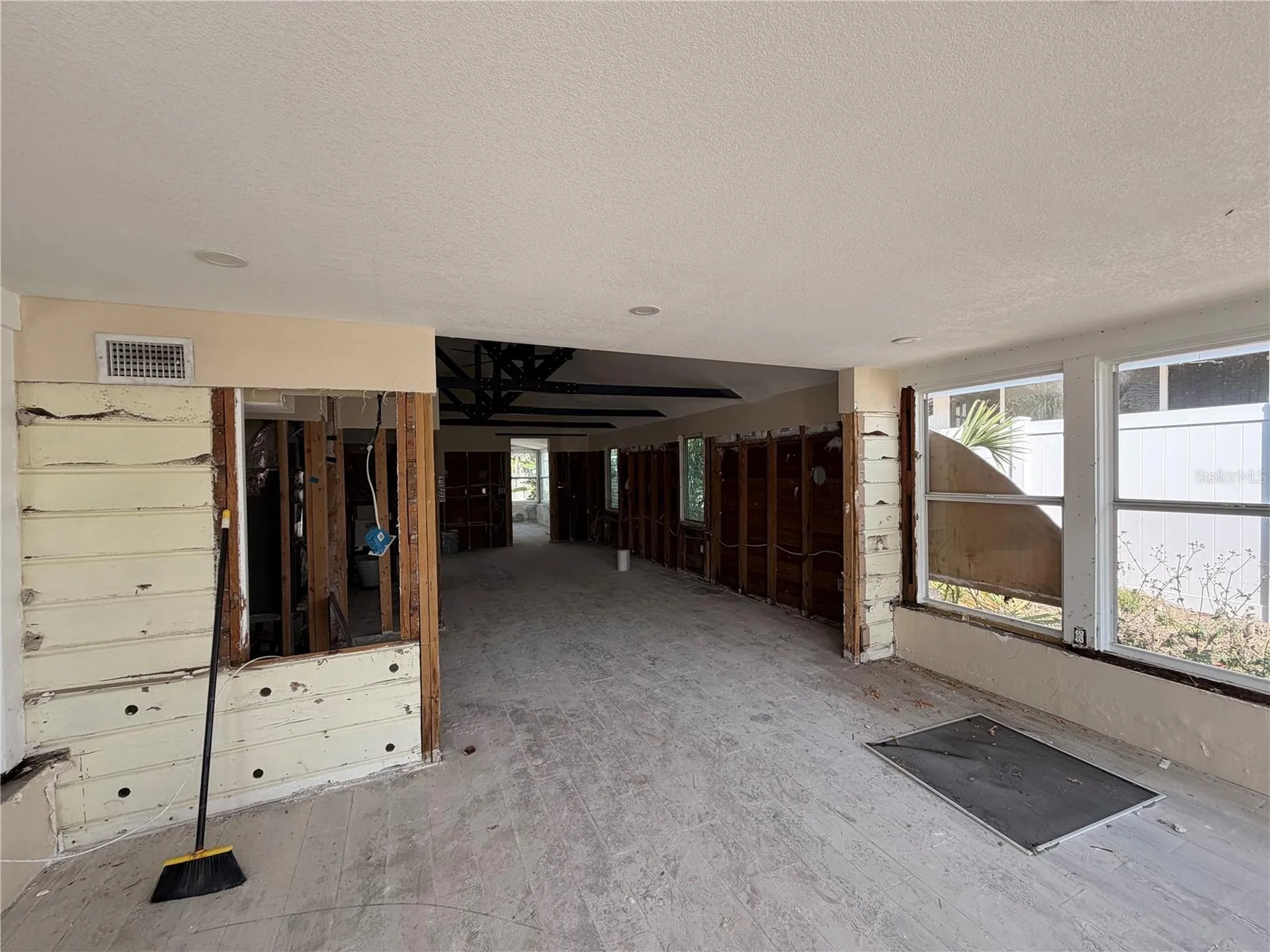 3945 Sunrise Drive S St Petersburg FL 33705