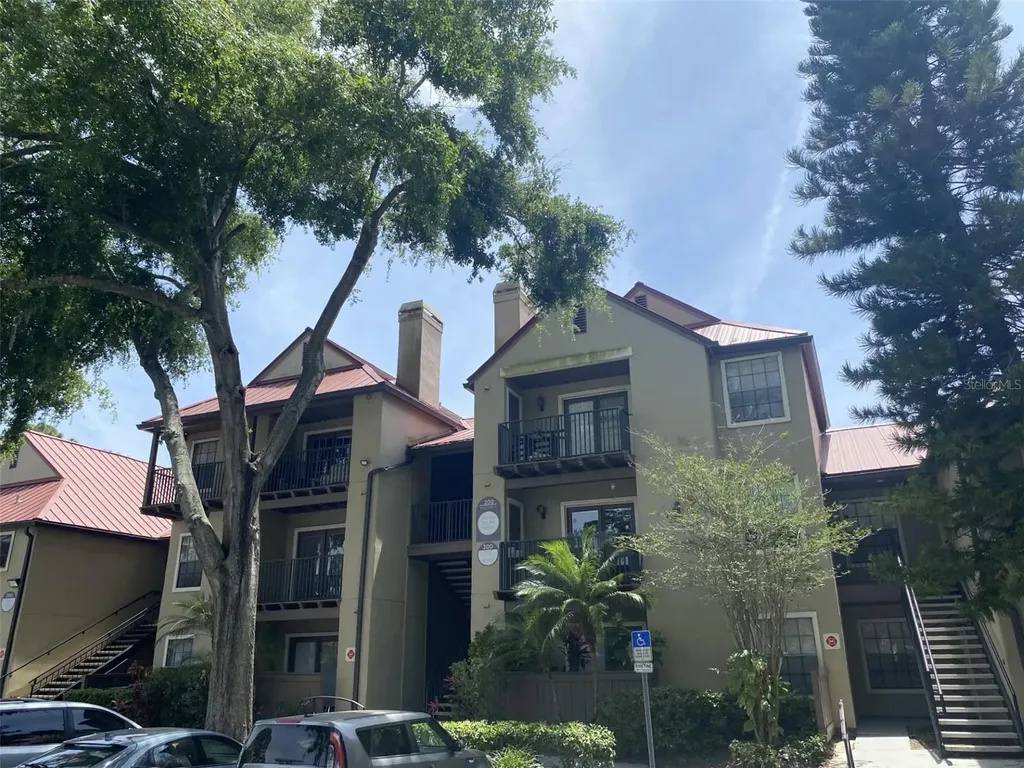 246 Afton Square Altamonte Springs FL 32714