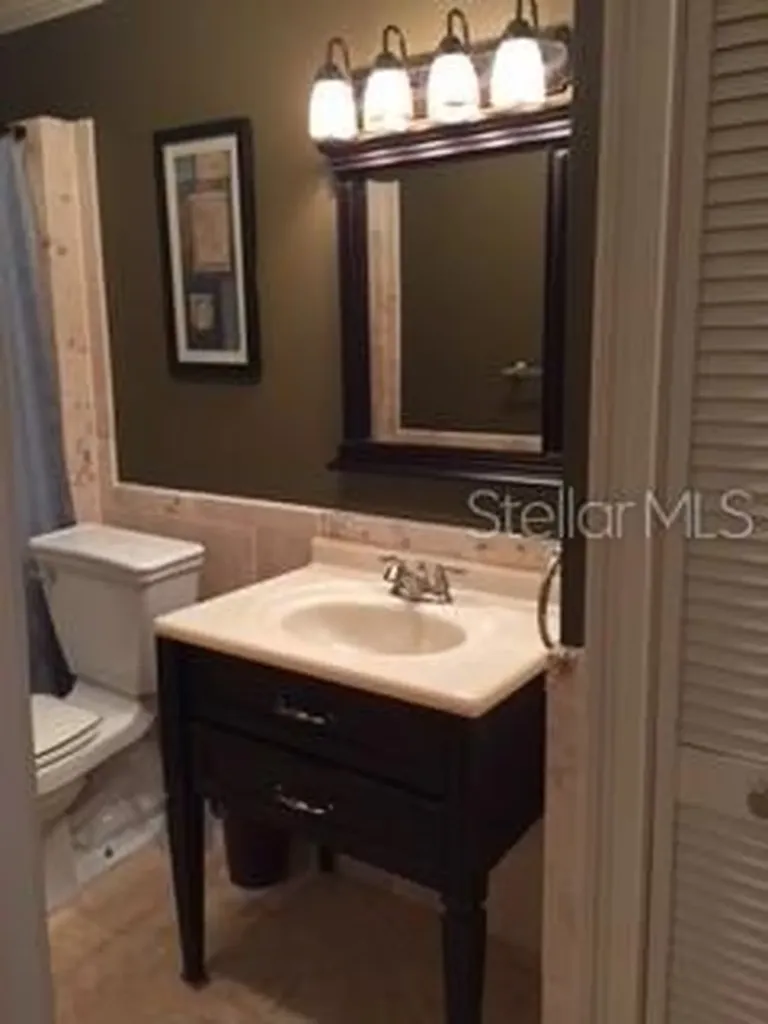 246 Afton Square Altamonte Springs FL 32714