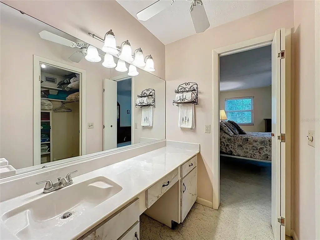 4262 Lake Underhill Road Orlando FL 32803