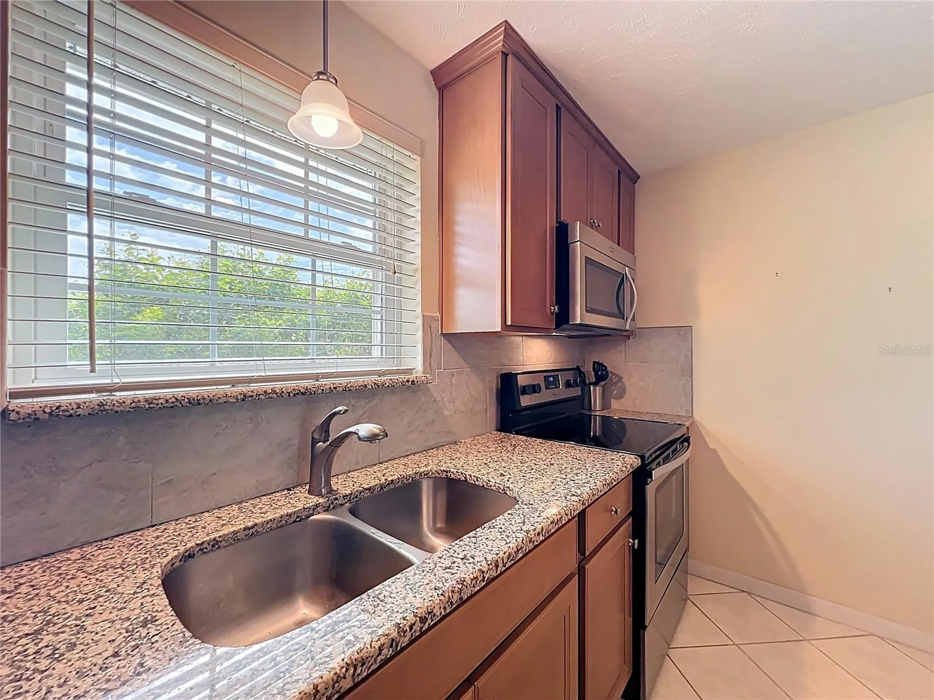 4262 Lake Underhill Road Orlando FL 32803