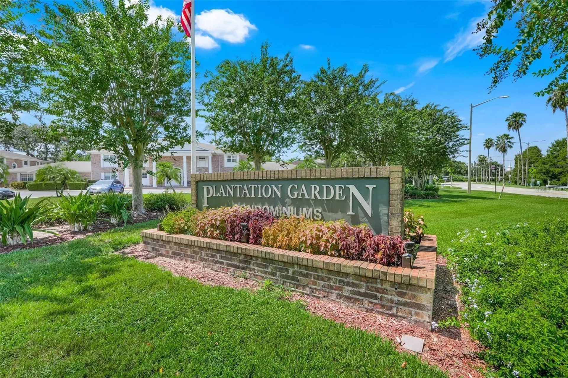 4262 Lake Underhill Road Orlando FL 32803