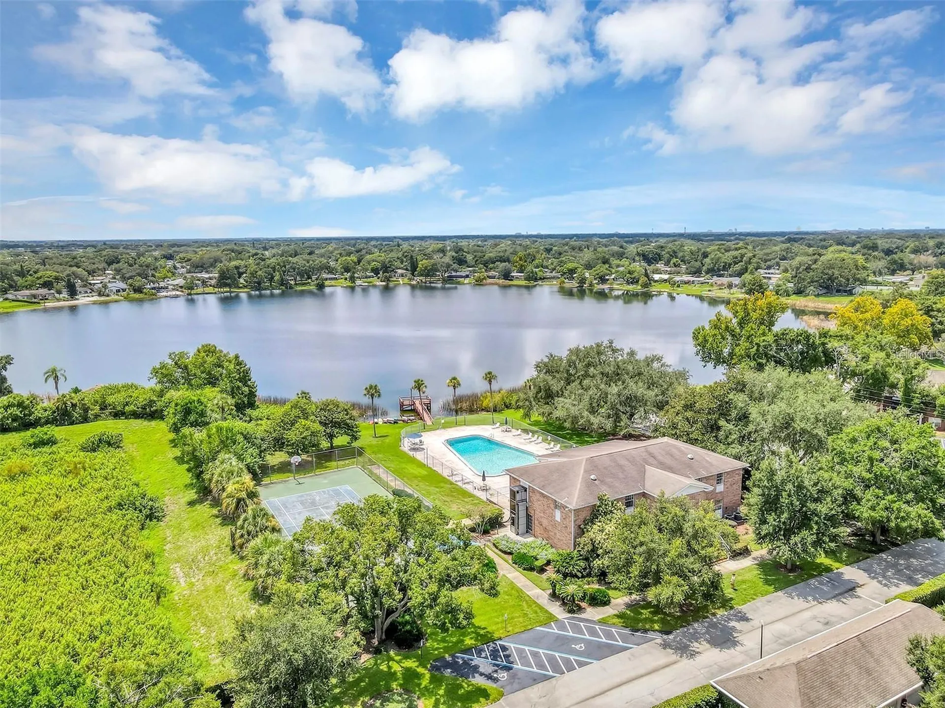 4262 Lake Underhill Road Orlando FL 32803