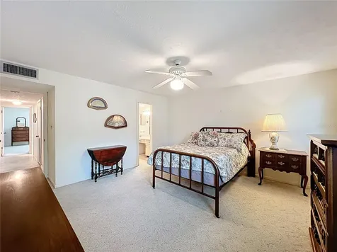 4262 Lake Underhill Road Orlando FL 32803