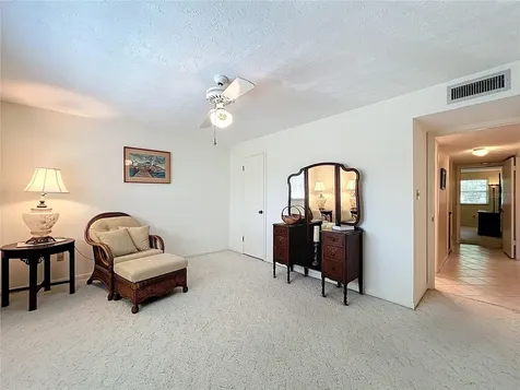 4262 Lake Underhill Road Orlando FL 32803