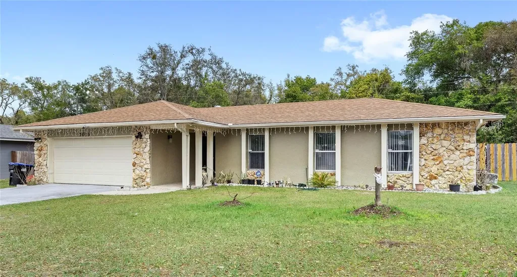 7033 Tallowtree Lane Orlando FL 32835