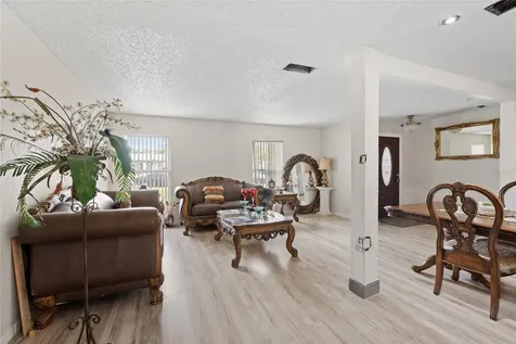 7033 Tallowtree Lane Orlando FL 32835