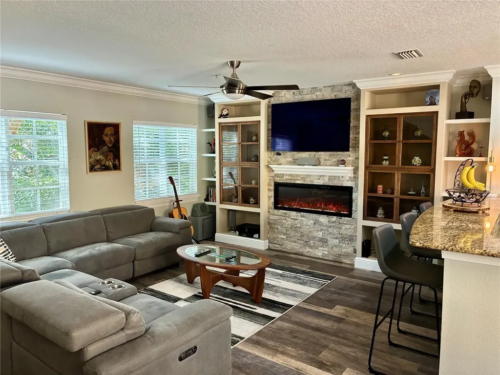 3316 Las Campos Place Tampa FL 33611