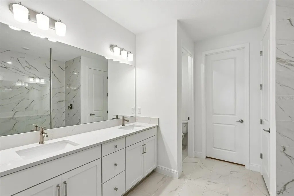 8221 Seaflower Parkway Bradenton FL 34210