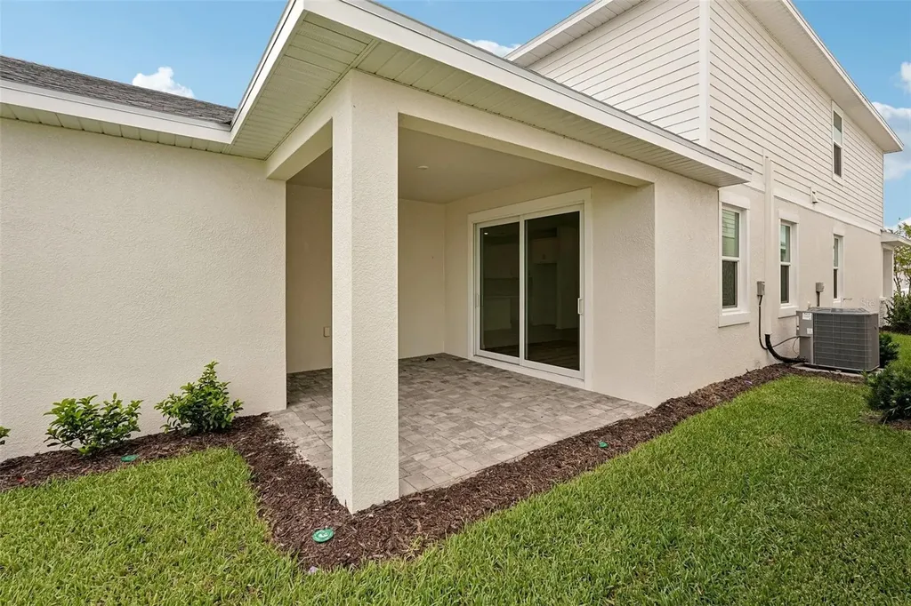 8221 Seaflower Parkway Bradenton FL 34210