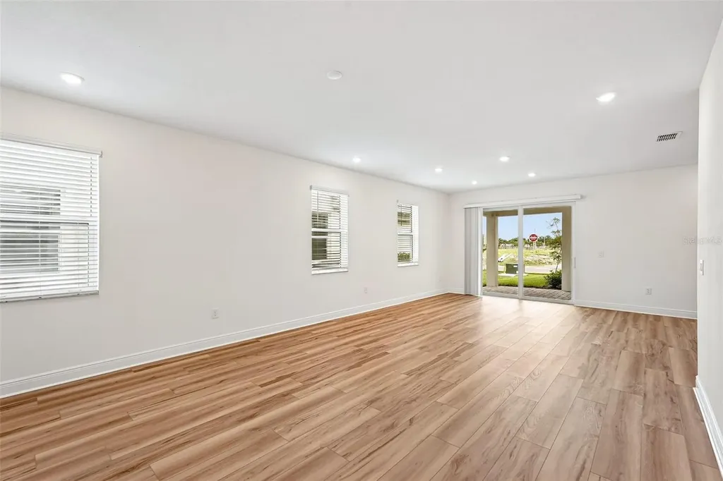 8221 Seaflower Parkway Bradenton FL 34210