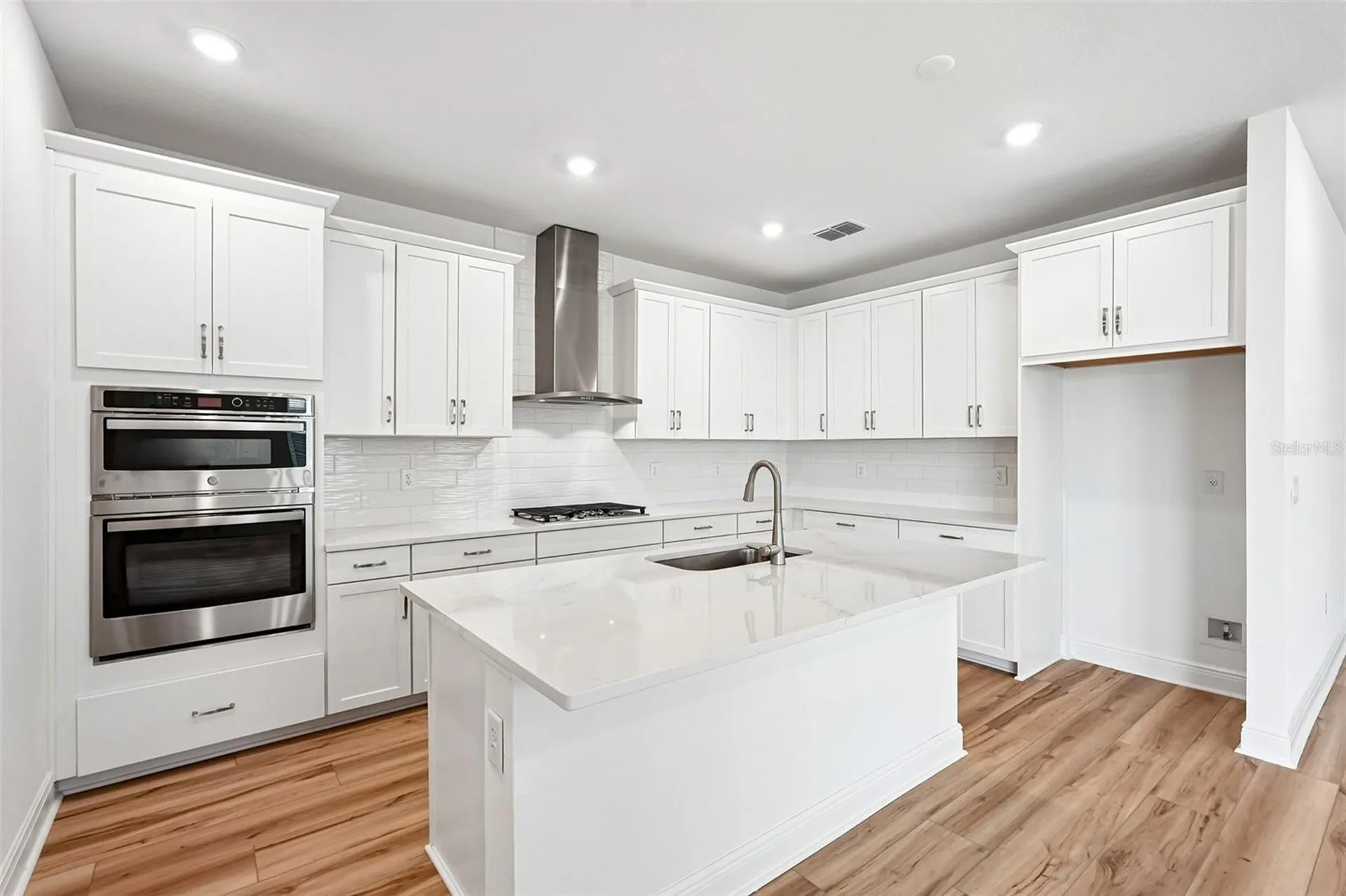 8221 Seaflower Parkway Bradenton FL 34210
