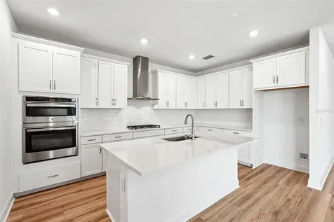 8221 Seaflower Parkway Bradenton FL 34210