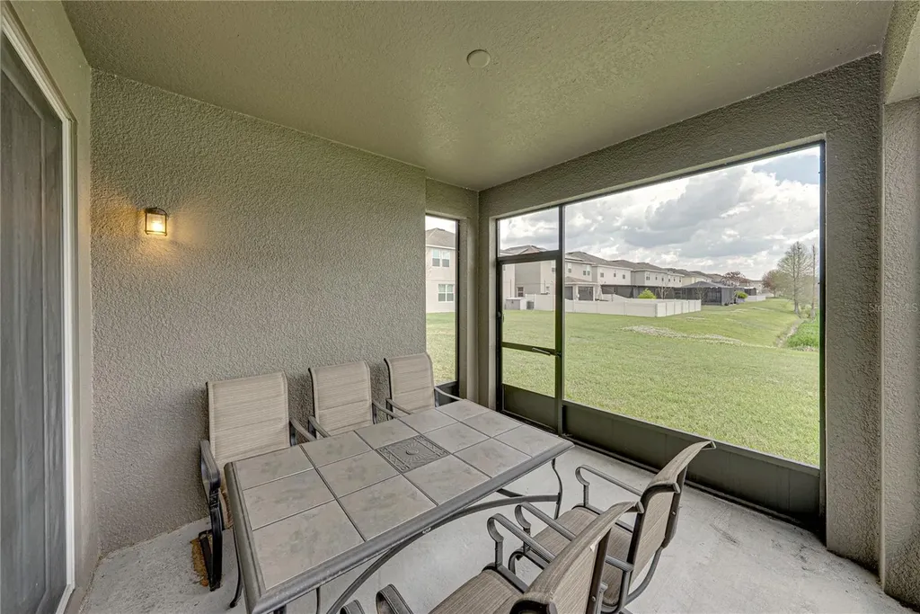 10661 Pictorial Park Drive Tampa FL 33647