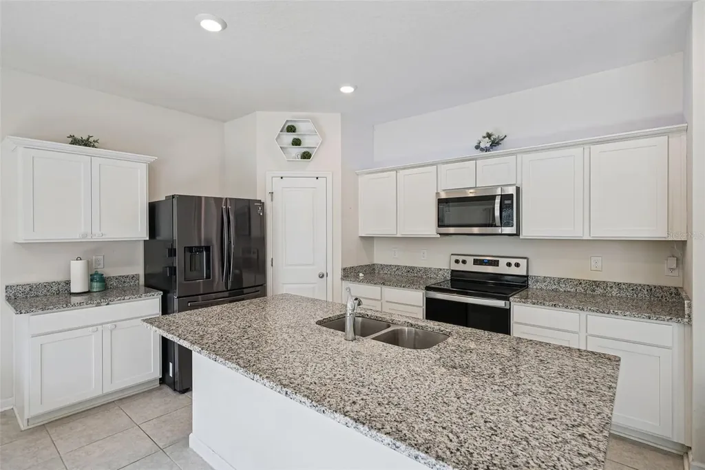 2044 Cades Cove Way Deland FL 32720