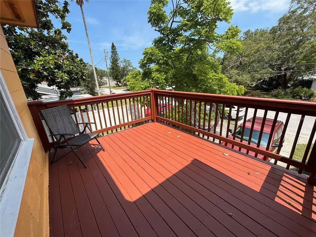 1217 Carolyn Lane Clearwater FL 33755
