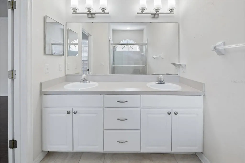 11688 NW 17th Place Gainesville FL 32606