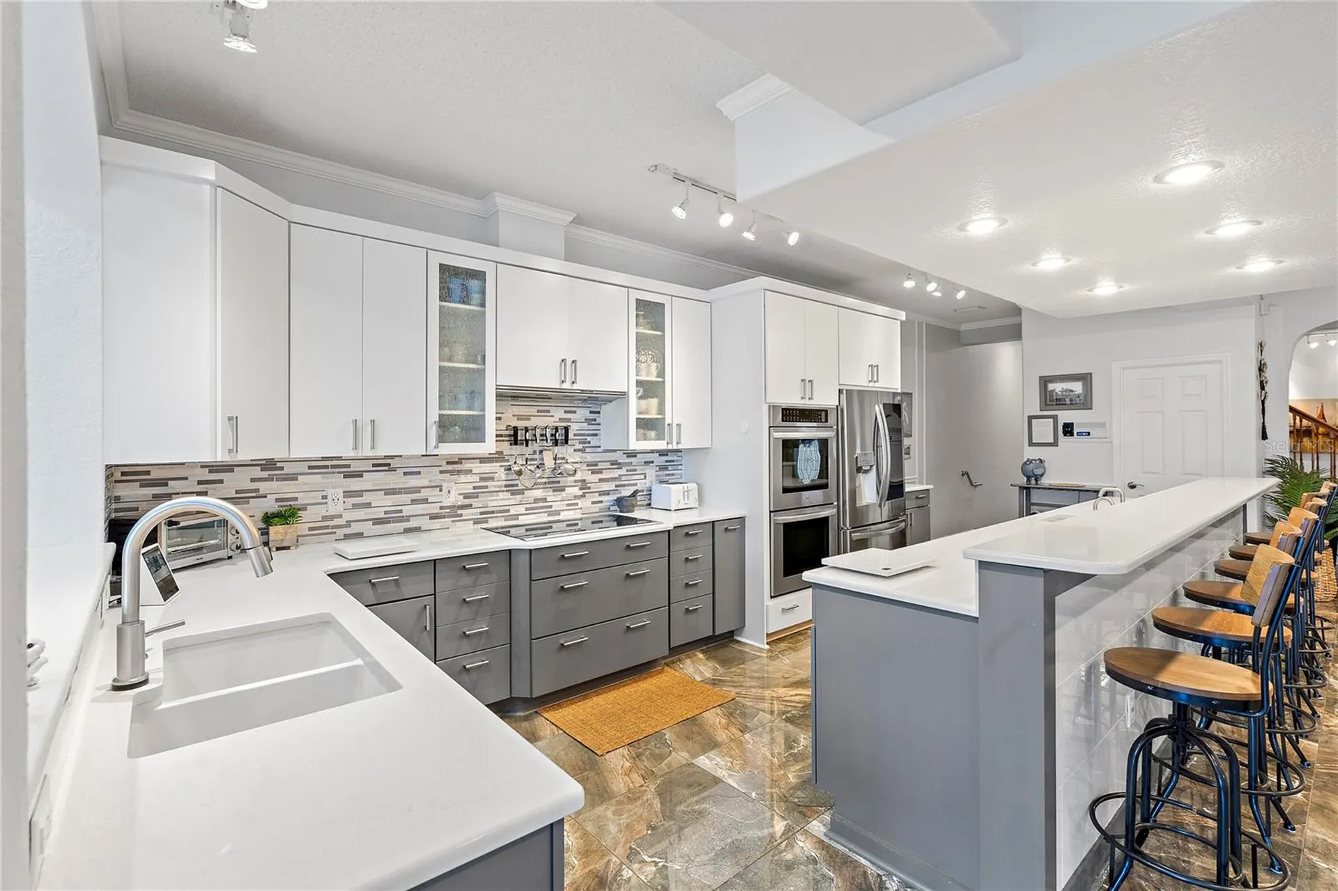 830 Pinellas Bayway S St Petersburg FL 33715