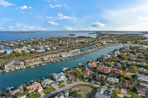 830 Pinellas Bayway S St Petersburg FL 33715