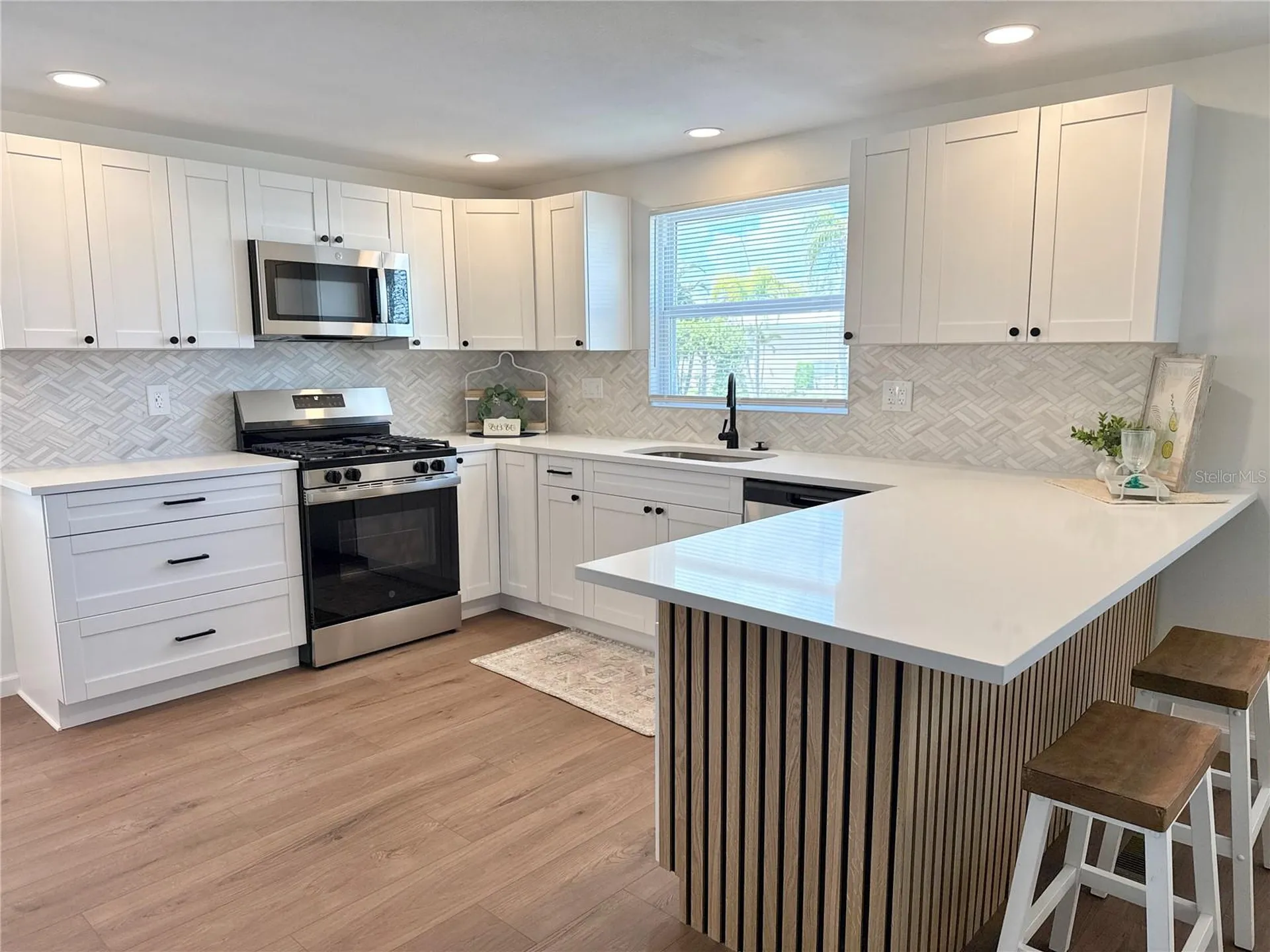 7271 Mount Arlington Drive NE St Petersburg FL 33702